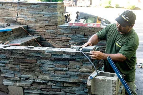 Design Build Hardscapes 600px